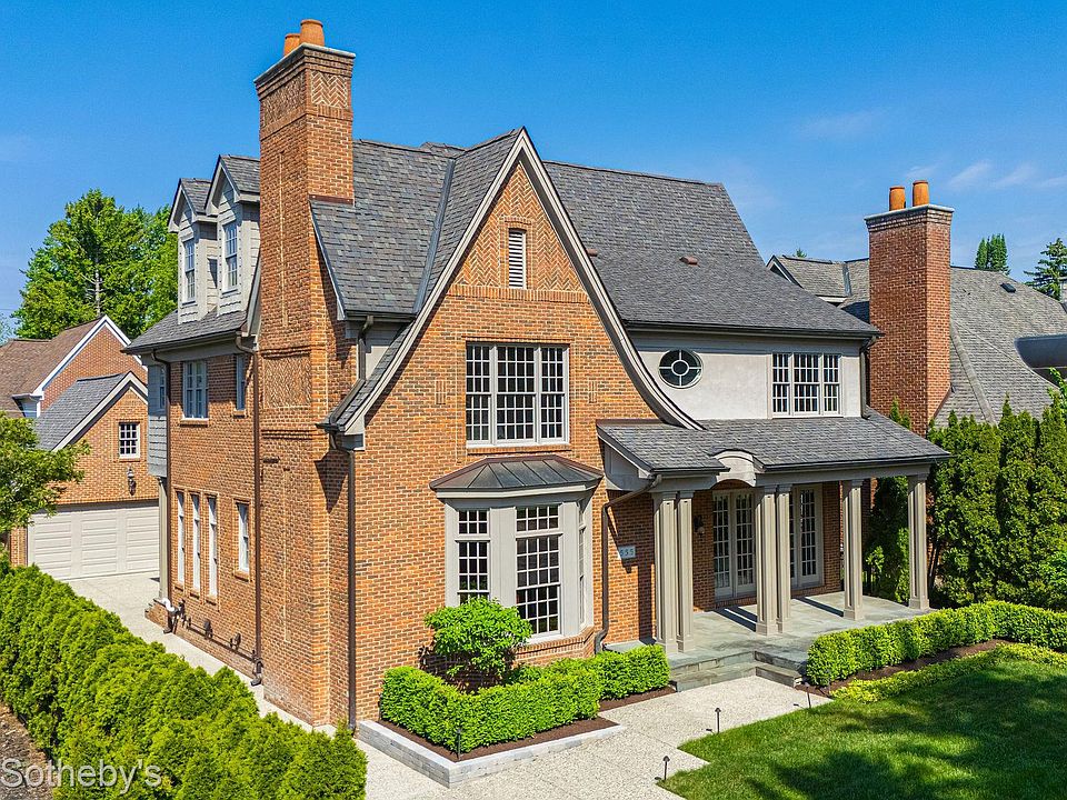 1st image of 555 Baldwin Ct