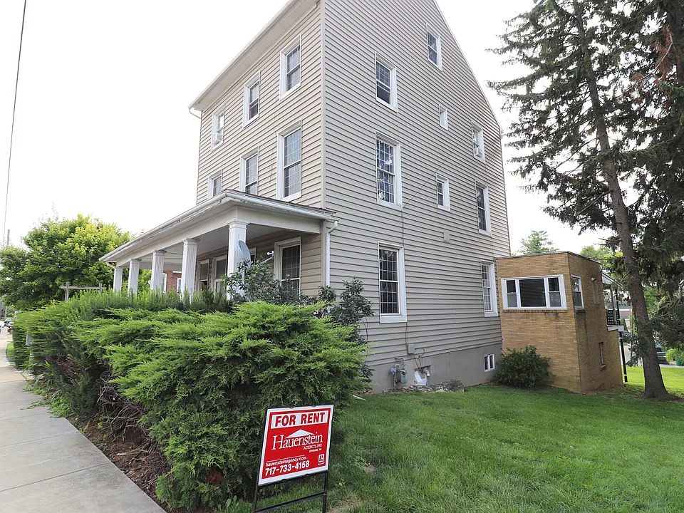 240 E Main St #A