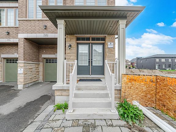4th image of 549 Barons St