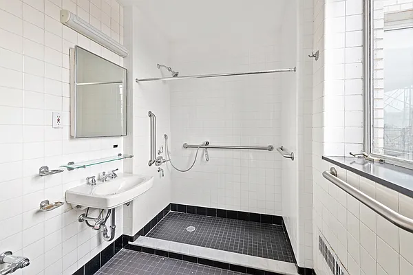 Sold by Avalon Partners NY | media 19