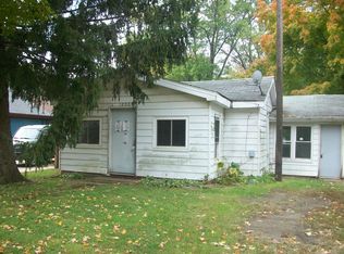 1206 S 13th St, Niles, MI 49120