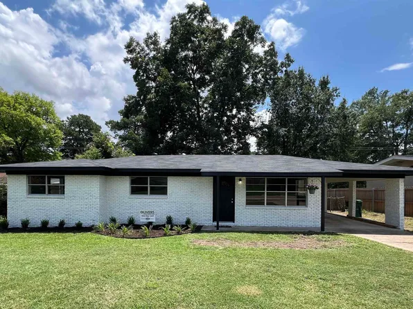 2711 Stillwell Dr, Texarkana, TX 75501