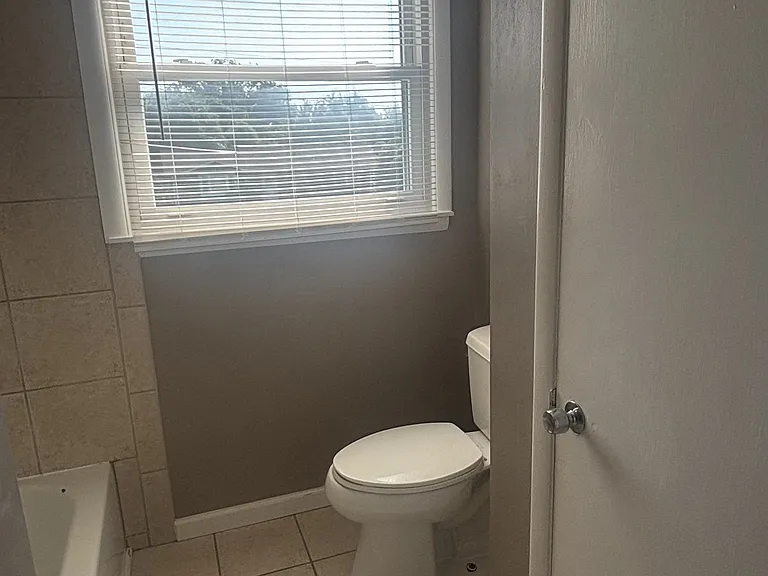 221 Bonnavue Dr — Photo 13