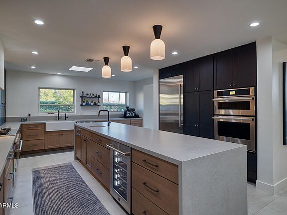 3rd image of 3500 E LINCOLN Drive #1