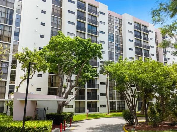 17021 N Bay Rd APT 429, Sunny Isles Beach, FL 33160