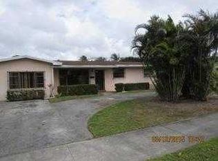 9725 SW 16th St, Miami, FL 33165