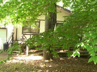 5043 Melrose Dr, Tobyhanna, PA