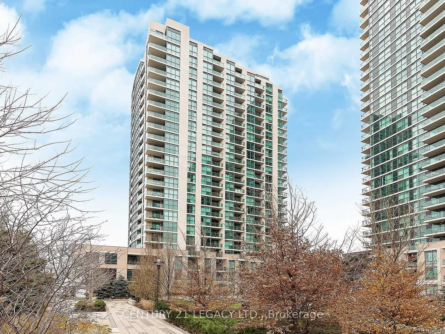 205 Sherway Gardens Rd — Photo 2