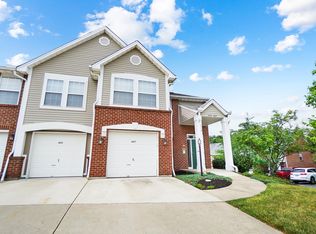 527 Fawn Run Dr, Highland Heights, KY 41076