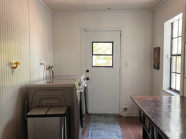 1663 Knollwood Cir — Photo 16