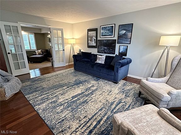 3rd image of 3484 Lexington Ln