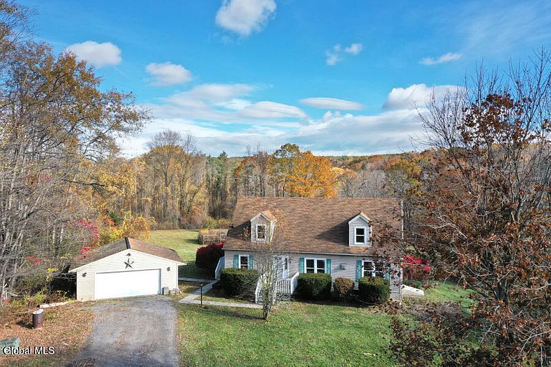 2nd image of 1064 Country Rt 411