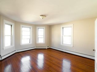 17 E Milton Rd #3, Brookline, MA 02445