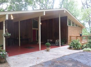 106 Walton Ln, Oak Ridge, TN 37830