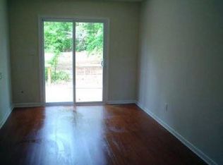 5342 Memorial Ln, Powder Springs, GA 30127