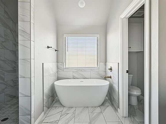3rd image of 1605 Atticus Ave