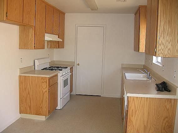 Kitchen w/ Lg Pantry