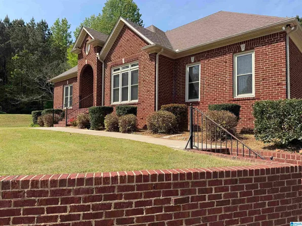 5800 Lazy Brooke Cir, Pinson, AL 35126