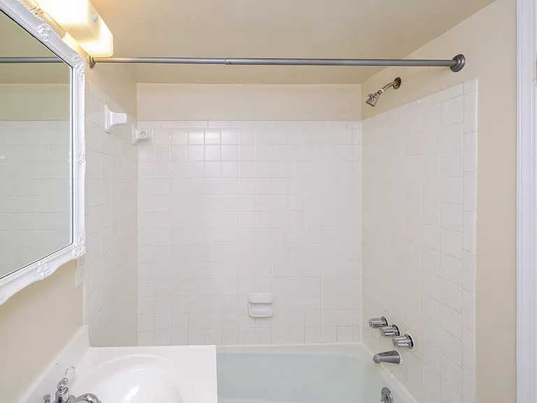 730 7th St SE #24 — Photo 15