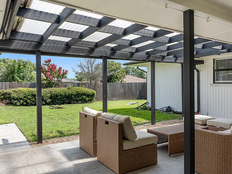 2521 Delmar Dr — Photo 56
