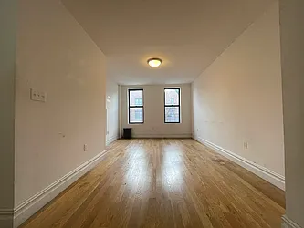 Rented by Hillel Realty Group