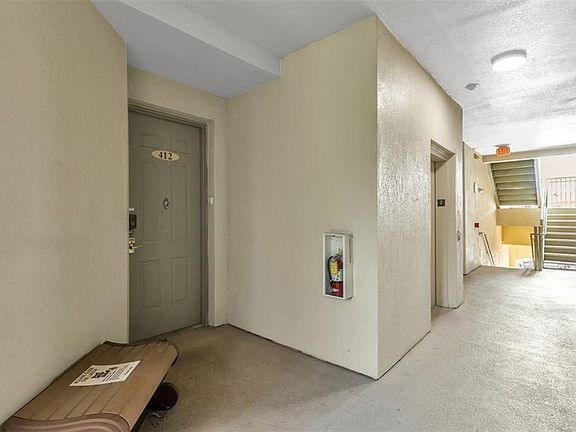 5th image of 412 Terrace Ridge Cir #412