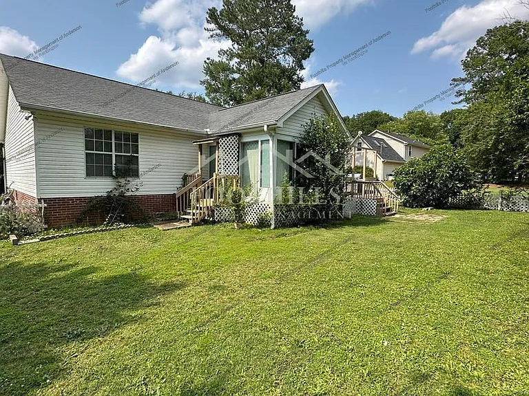 1003 Ravenswood Dr — Photo 18