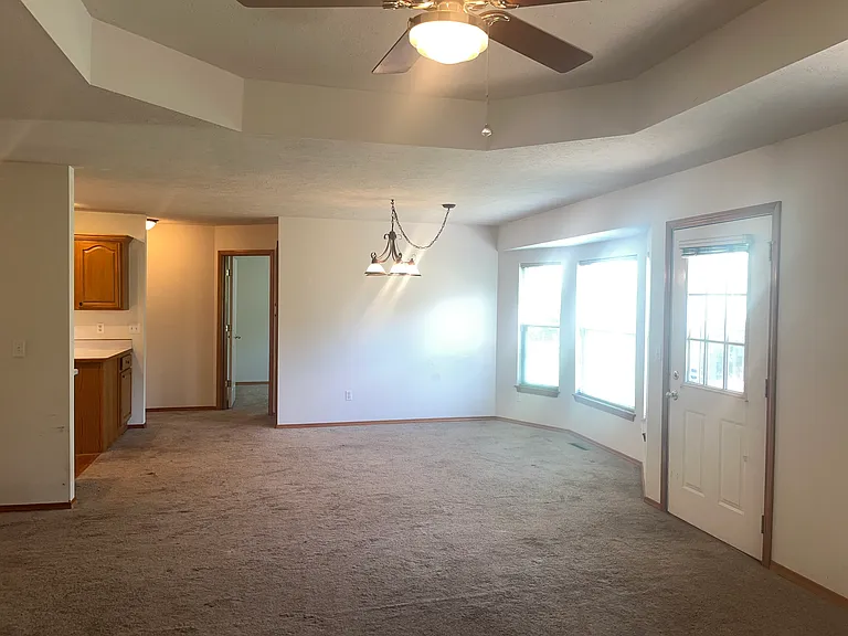 3350 E Berkeley St — Photo 7