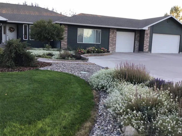 2450 Julie Ln, Twin Falls, ID 83301