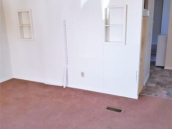 5th image of 325 S 5th St Trailer 46