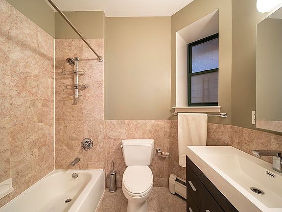 5th image of 140 Edgecombe Ave APT 1