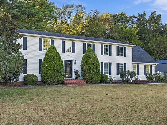 2nd image of 1111 Rutledge Dr