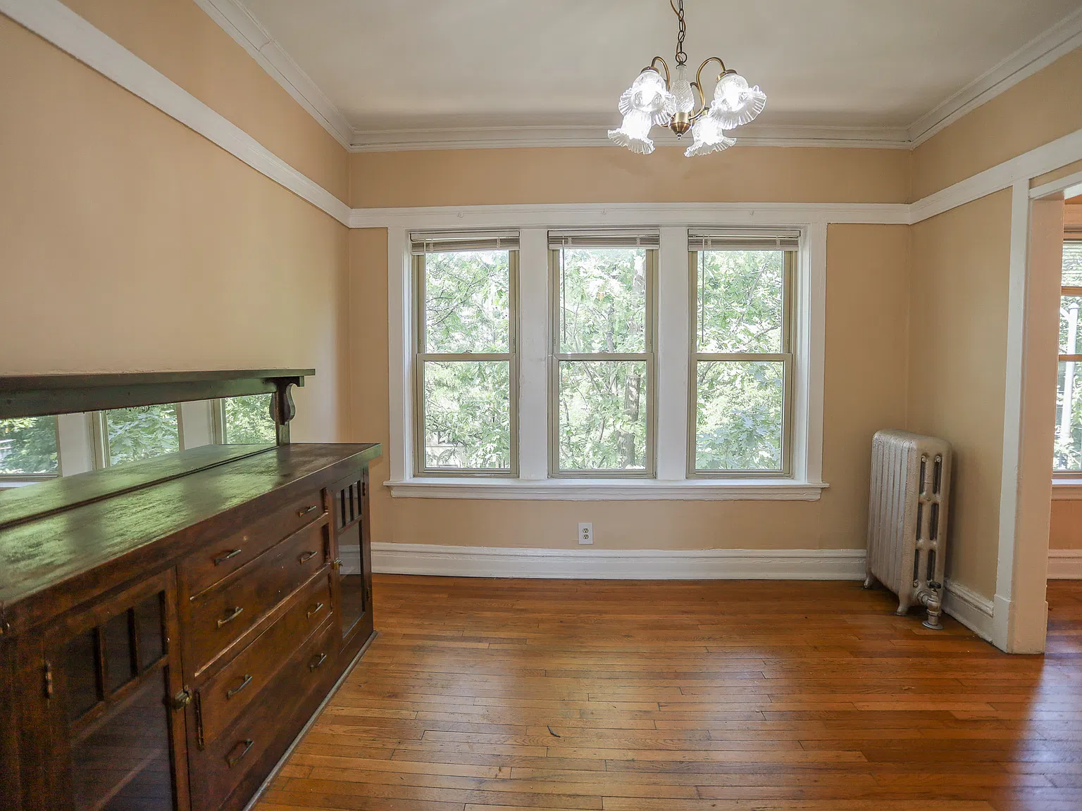 1 bed, 700 sqft, $1,700 — Photo 4
