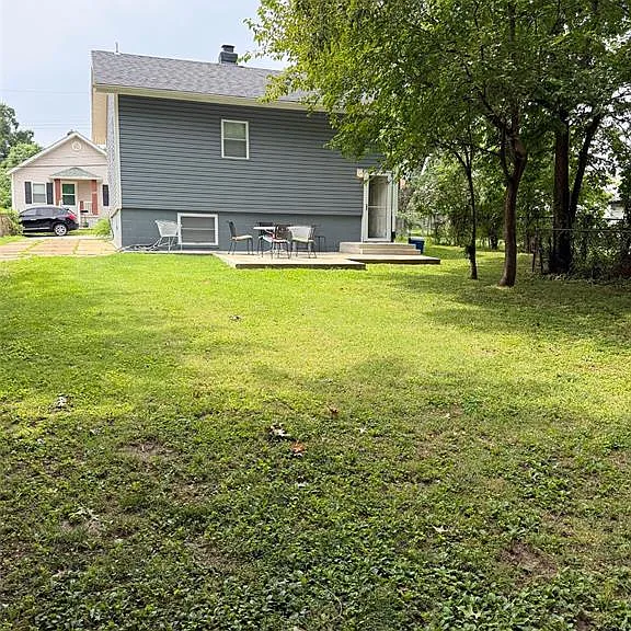 9914 Clyde Ave — Photo 20