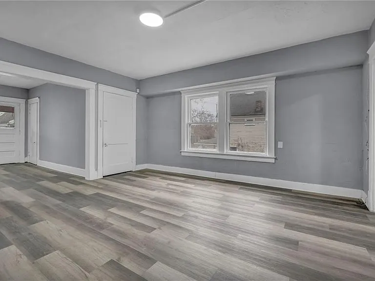 1114 E 112th St #2 — Photo 13