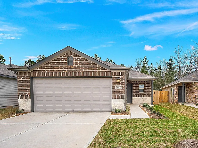 9605 Last Maples Trl — Photo 1
