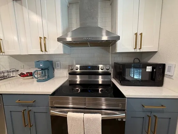 2 bed, 783 sqft, $3,000 — Photo 3