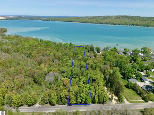 0 W Welch Rd, Empire, MI 49630