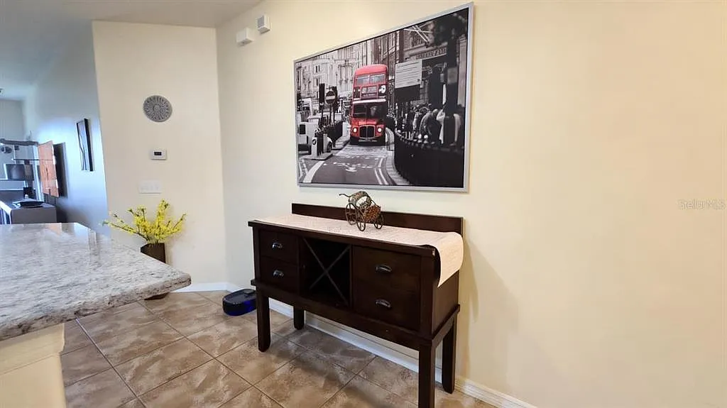 2 bed, 2.0 bath, 1396 sqft, $1,850 — Photo 4