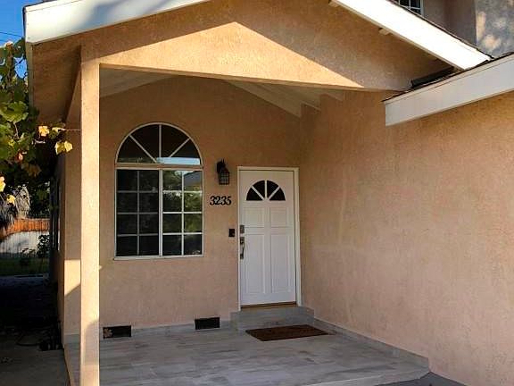 2nd image of 3235 Del Vina St