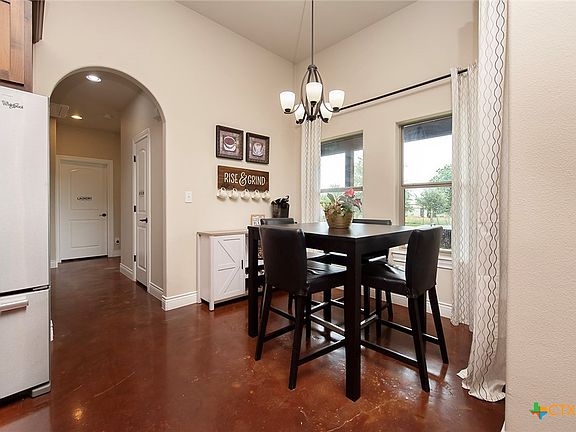 5th image of 7075 Ranch Road 1869