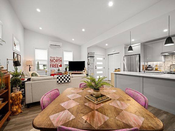 5th image of 3025 Royston Rd #30