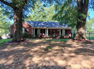 2885 Kenneth St, Memphis, TN 38128
