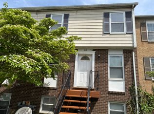 513 W Diamond Ave #7, Gaithersburg, MD 20877