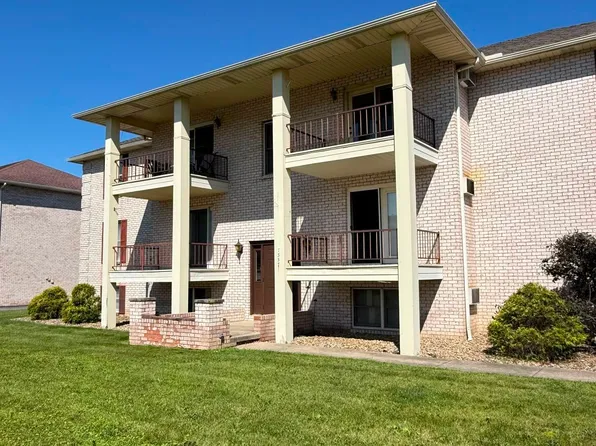 7357 Eisenhower Dr Unit 1, Youngstown, OH 44512