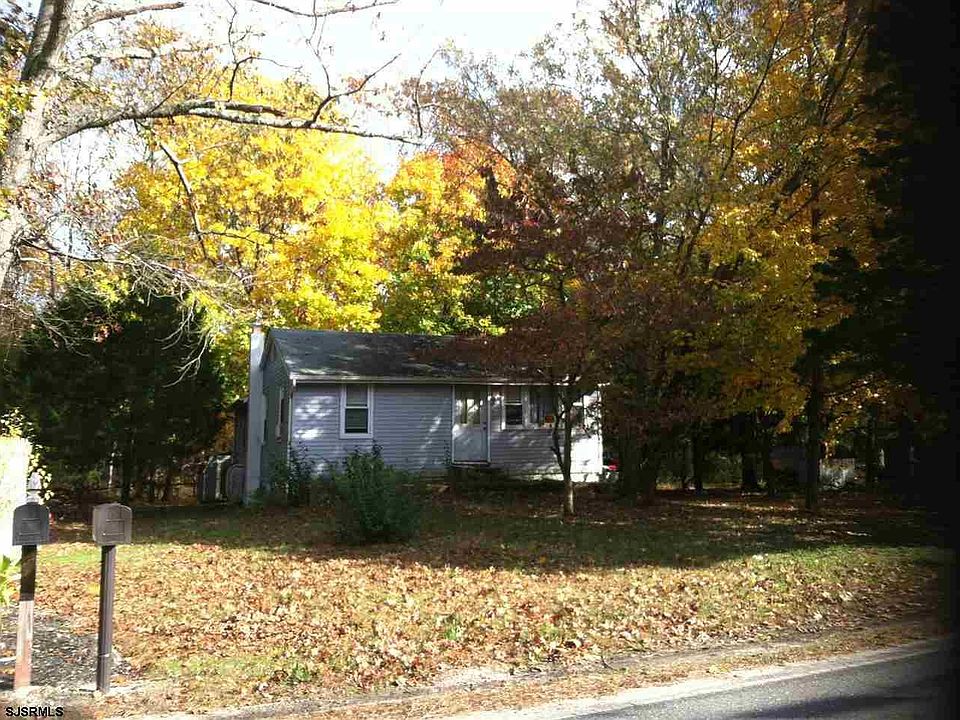 2nd image of 639 Columbia Rd