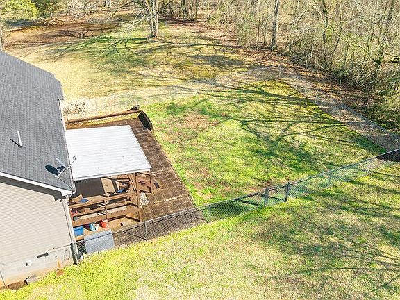 3rd image of 630 Allen Road