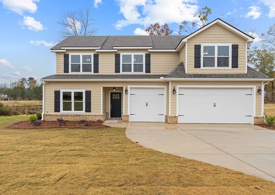 1st image of 611 Lakeshore Dr