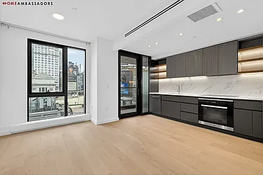 300 West 30th Street, #6A