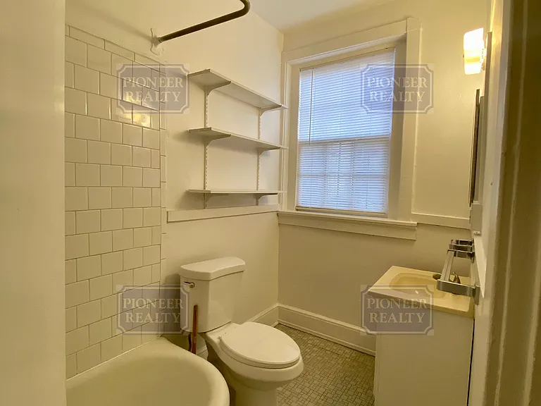 3110 Kensington Ave — Photo 30